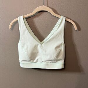 Lululemon Light Green V-Neck sports bra size 10 with removable pads